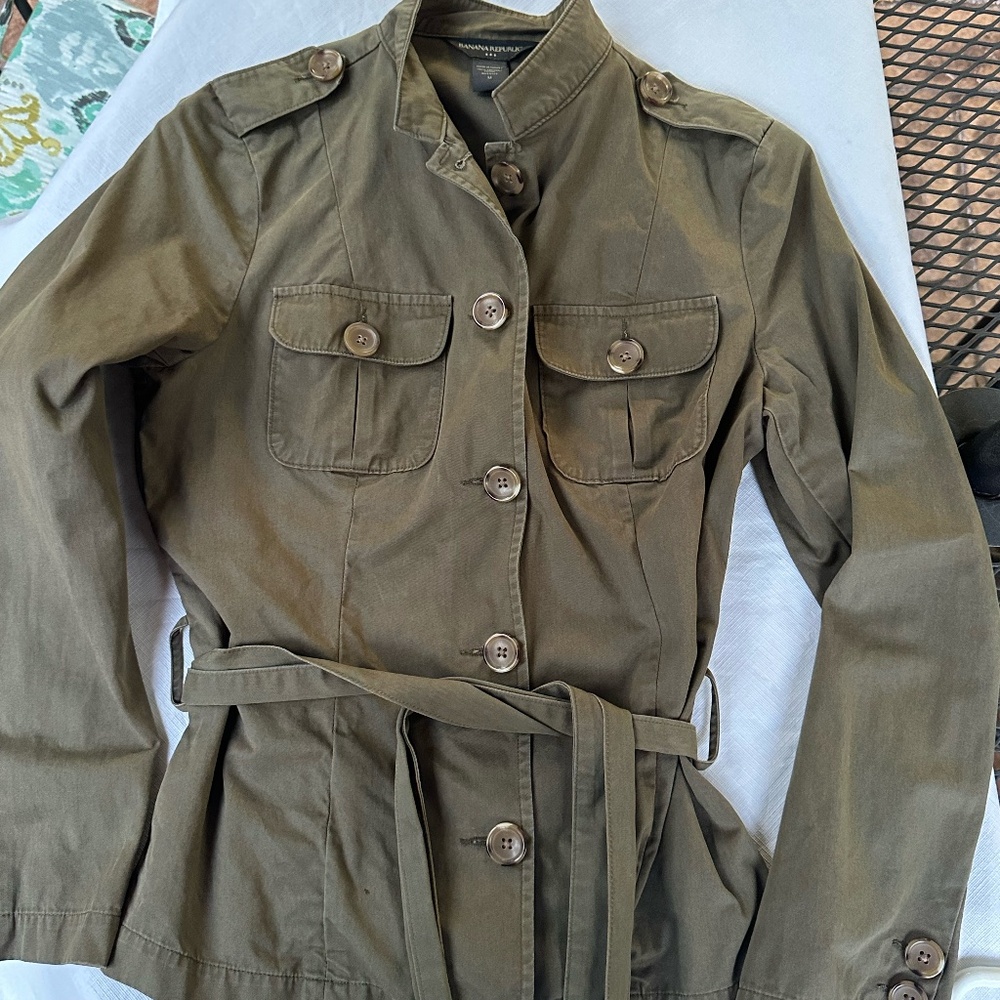 Banana Republic Women's Utility / Military Olive Green Jacket ~ Medium